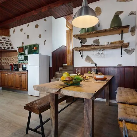 Vina Maria Los Realejos